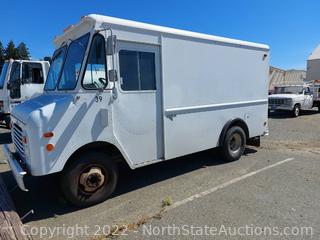 1986 GMC Kurbmaster Box Van