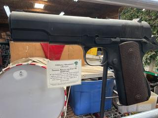 Colt 45 Oversized Training Replica M1911A1