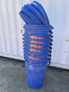 Lot of Rubbermaid Trash Cans w/ Lids(10)